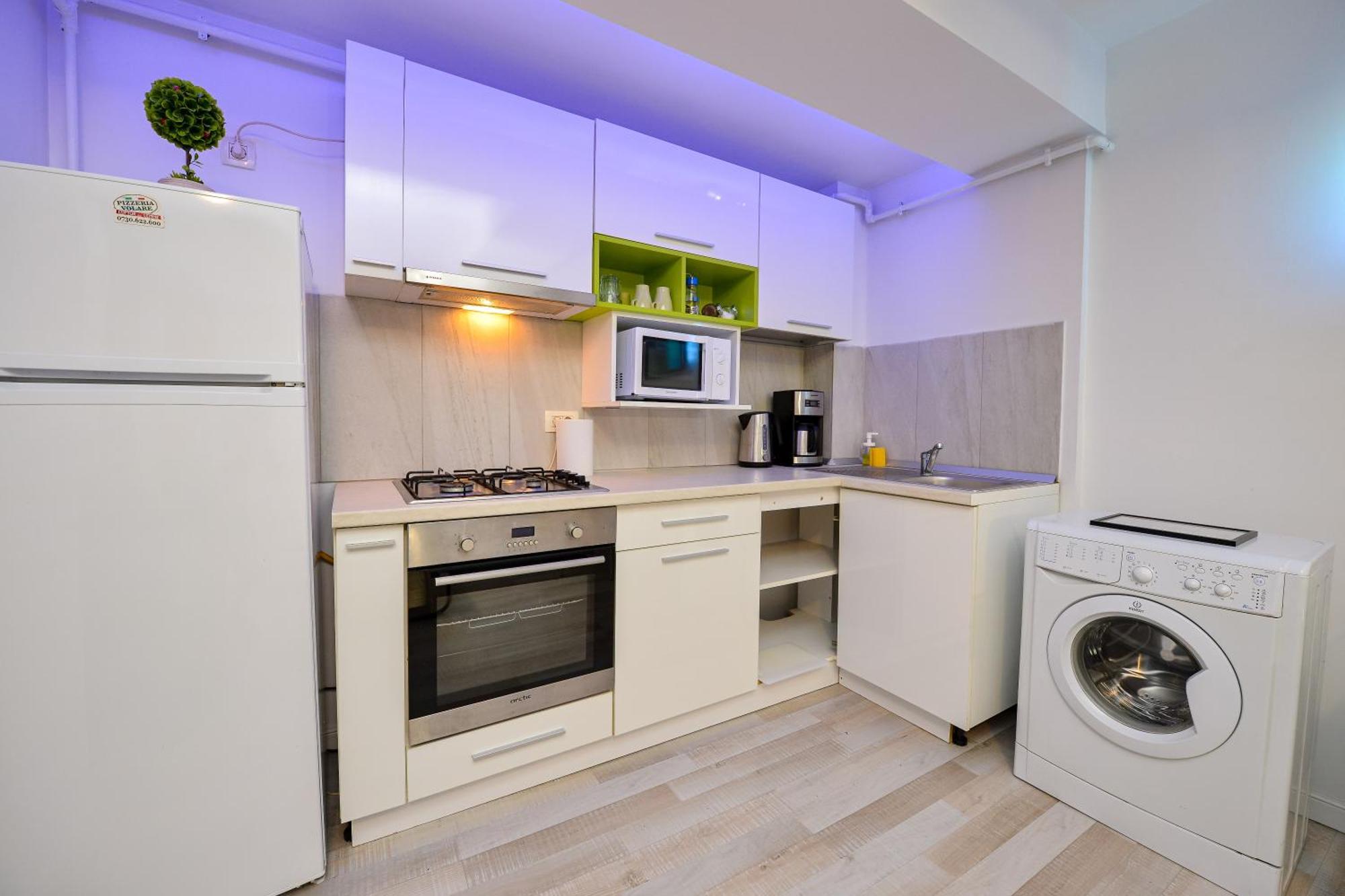 Ben Yehuda - Shabbat Friendly Apartments Букурещ Екстериор снимка